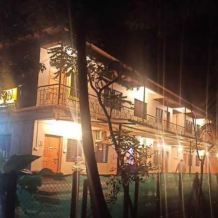 Dlite Beach Grove Cottages Alībāg Exterior foto